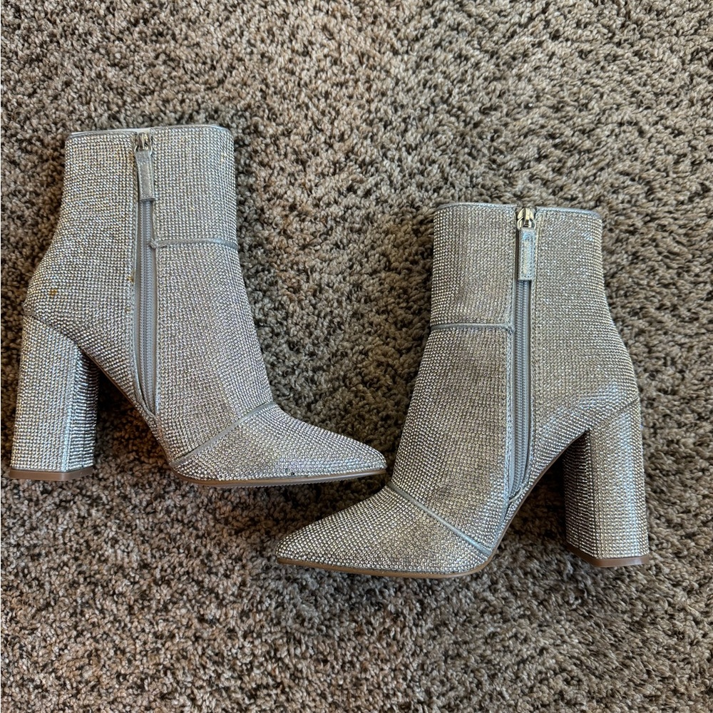 Steve Madden Noticed R Rhinestone boots - Picture 5 of 7